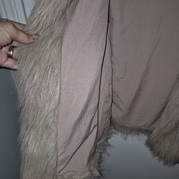 Faux Fur Jacket Sz.XL NWT Tan - Picture 4 of 7